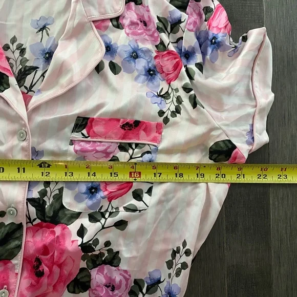 Victoria's Secret Floral Sleep Lounge Silky Romper - Picture 7 of 10